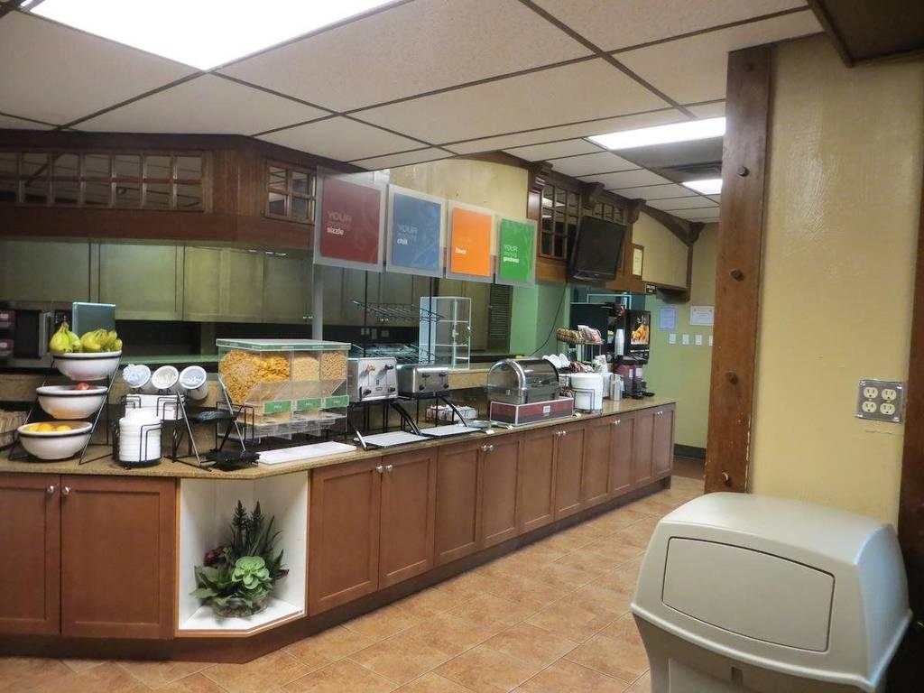 Comfort Inn & Suites Edmonton Kültér fotó
