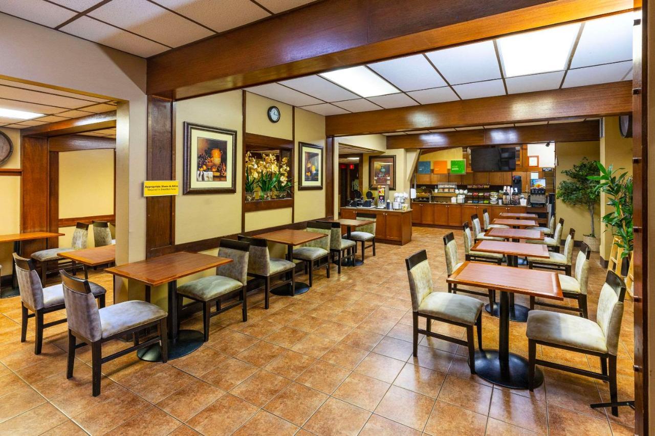 Comfort Inn & Suites Edmonton Kültér fotó